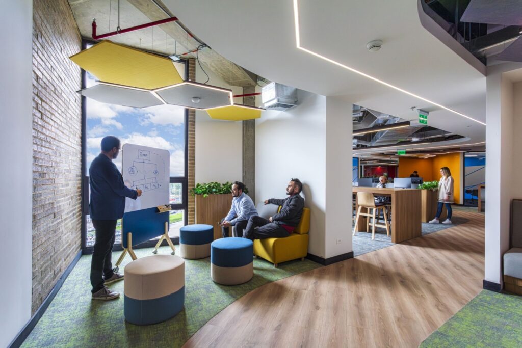 Colombia: The $2 Billion Tech Market You’re Missing